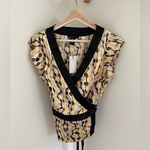 NWT BCBG Maxazria Y2K Cross Front Short Cap Sleeve Top Blouse printed size M